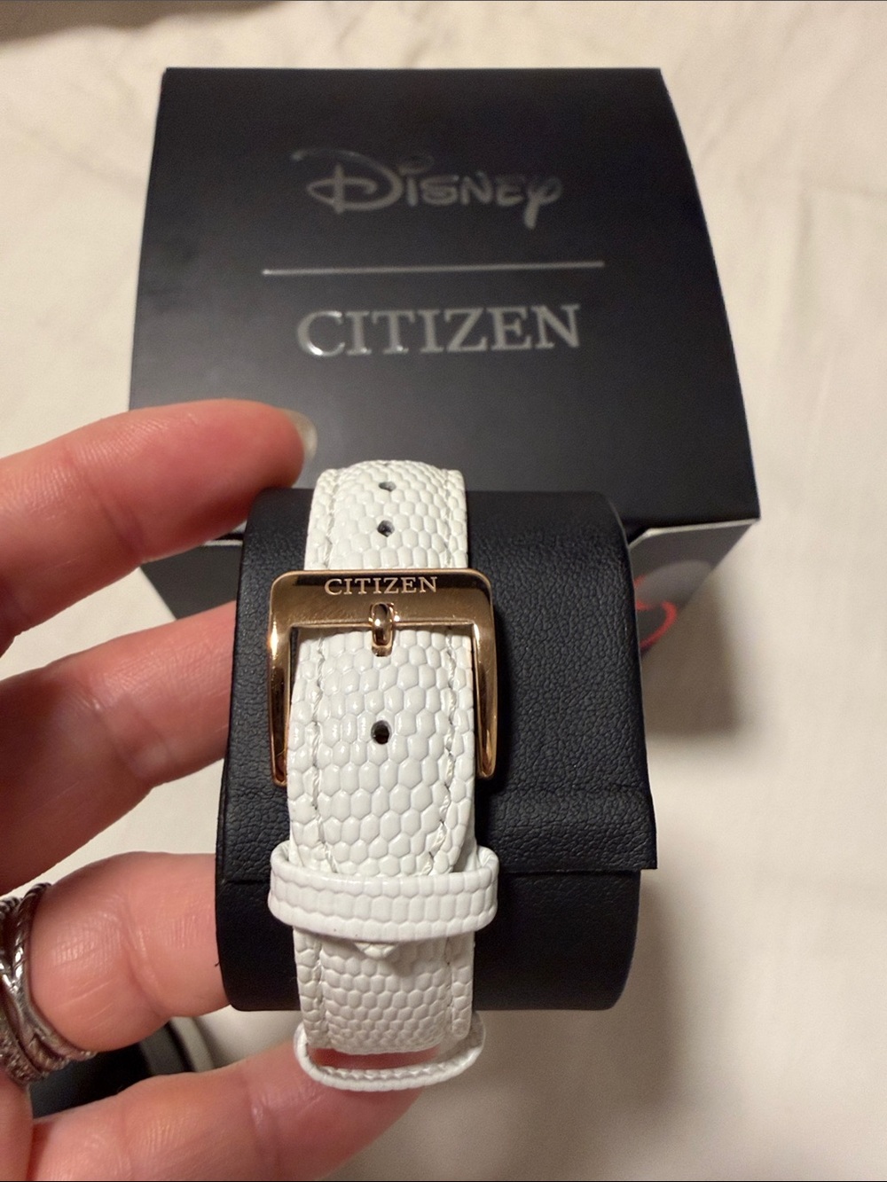 Citizen Disney Collection Gardening Minnie Three Hand White Leather Strap Watch - Picture 7 of 9